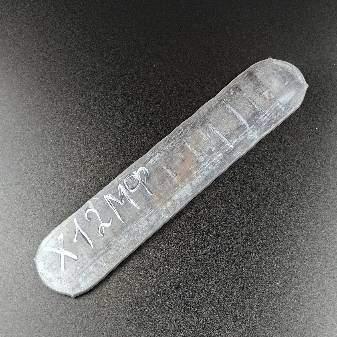 Кованая заготовка из стали Х12МФ, 250х40х4мм